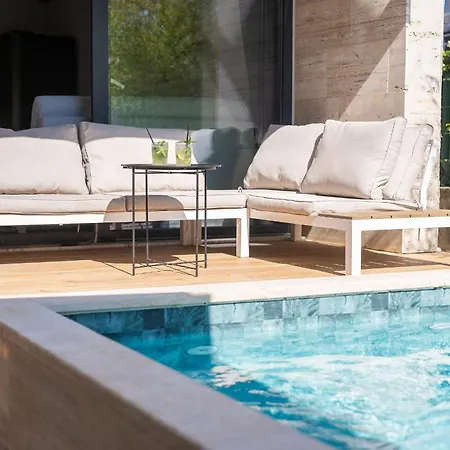 شقة Hanna With A Private Heated Pool *